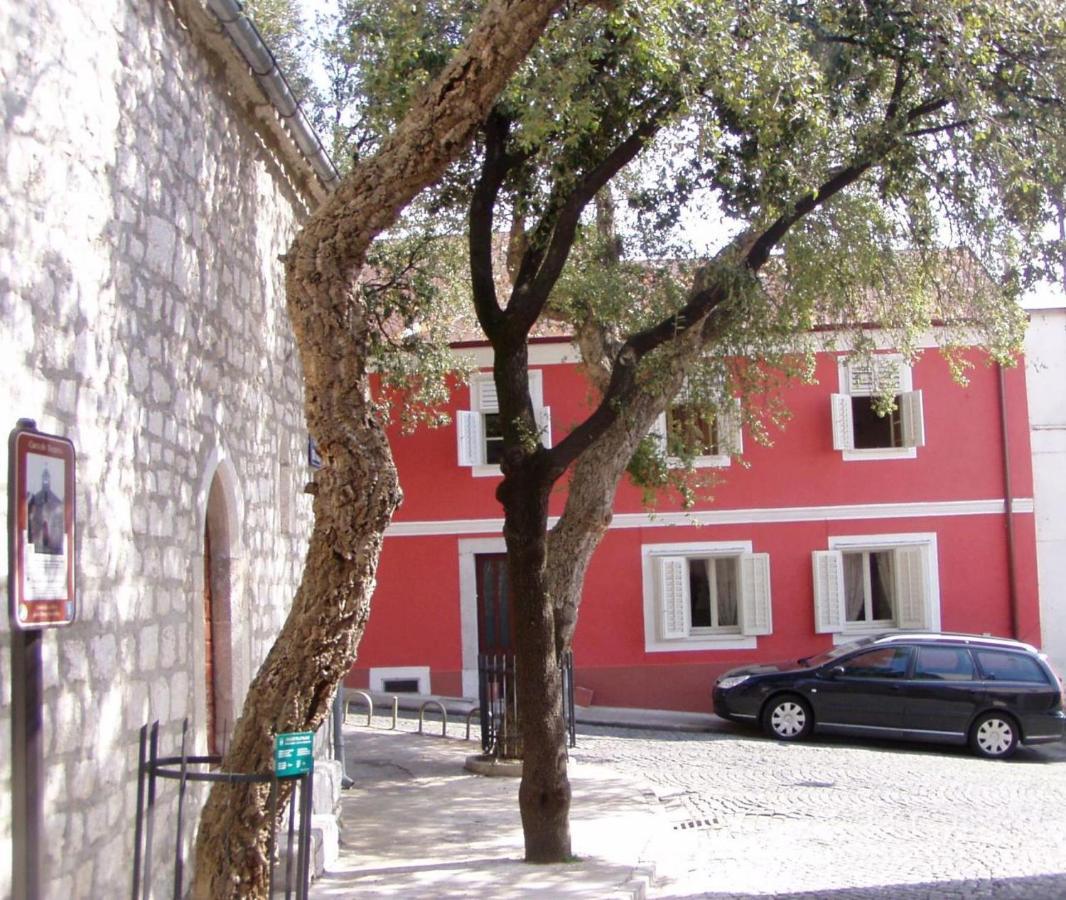 Studio Apartments Holy Trinity Novi Vinodolski Buitenkant foto